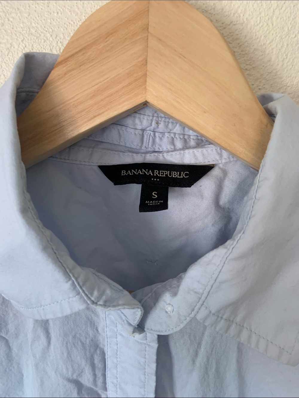 Light Blue Cropped Classic Button-Down Shirt - Picture 3 of 5